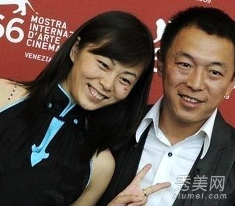 盘点10对明星情侣的青梅竹马爱情