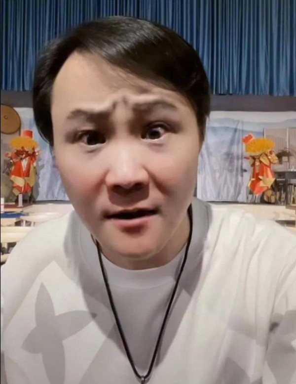 新晋流量与老牌实力对决，2025综艺圈风向为何频频反转？
