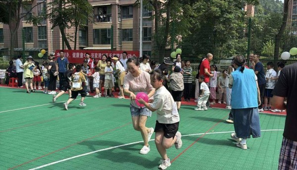 张家湾社区：快乐健身，健康童年.docx