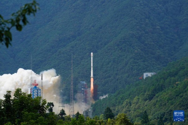 试验二十九号卫星发射成功