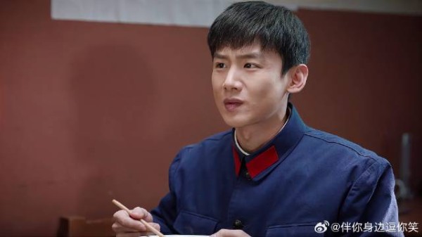 同事调侃两人关系 汪新害臊不承认,马燕白眼:木头
