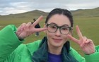 张柏芝草原镜头下的自然美学，与刘嘉玲相视一笑破传闻