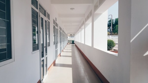 西安汽修学校：炎热夏季必知的汽车保养常识
