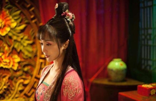 中国古代没有电,古人晚上都有哪些娱乐项目?!