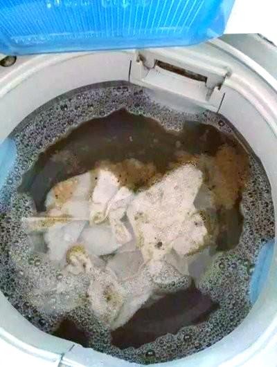 如何有效清洁洗衣机，解决异味和毛絮问题