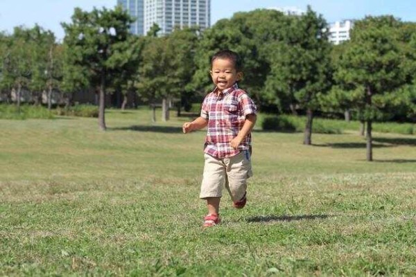 让孩子感到幸福，亲子关系会变好的10件小事