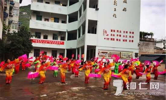思南：构建社区文化网 打造欢心“幸福港”