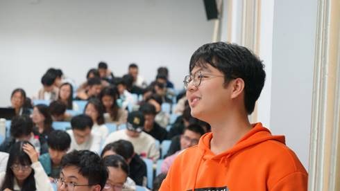 说明:D:\2024计生\青春健康\11.13大学生心理健康的讲座\心理健康讲座照片(1)\心理健康讲座照片\DSC01252.JPG