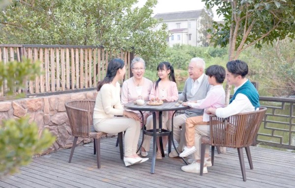 从言语到生活态度：家庭幸福的八大秘诀