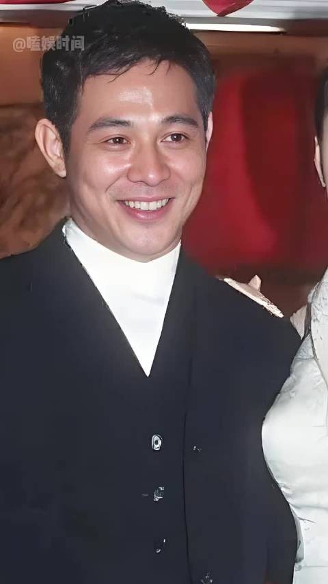 利智婚后隐退原因揭晓，李连杰采访透露实情