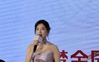 江疏影西安碑林被偶遇，镜头下素颜像大妈