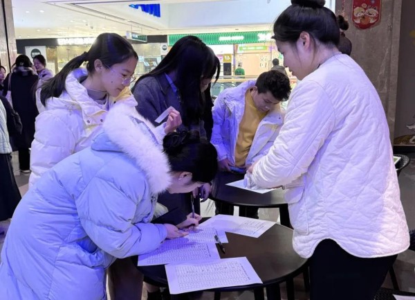 光影交友活动：光影邂逅中的友谊和共鸣