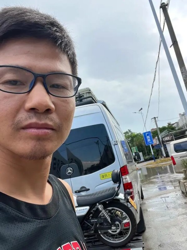 郭先生和他的房车