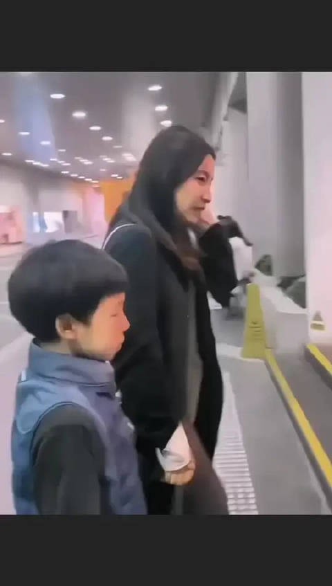 霍启刚郭晶晶带娃学咏春，霍家三代同框现场超燃！