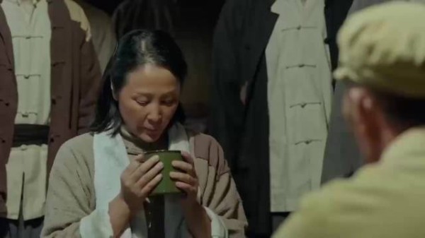 月上：儿子当兵失联，母亲去部队询问，岂料他竟成了主席警卫员！