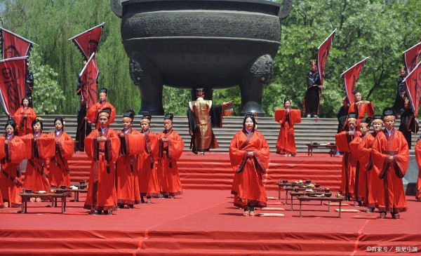 中国文化娱乐从原始到现代，丰富多彩还是逐渐单一？