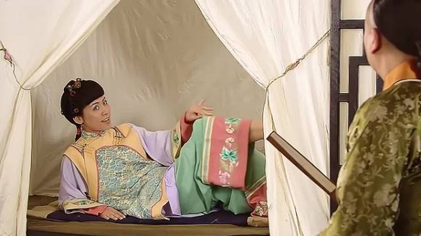 女孩嫁给仇人做小老婆！《施公奇案2》欧阳震华宣萱陈山聪唐宁李思捷