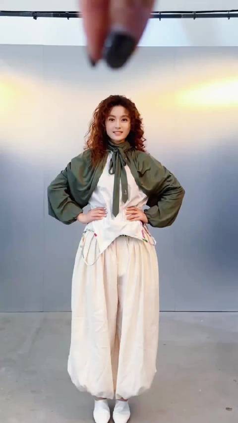 这个萌成这样 给landy穿这套衣服的人是天才来的