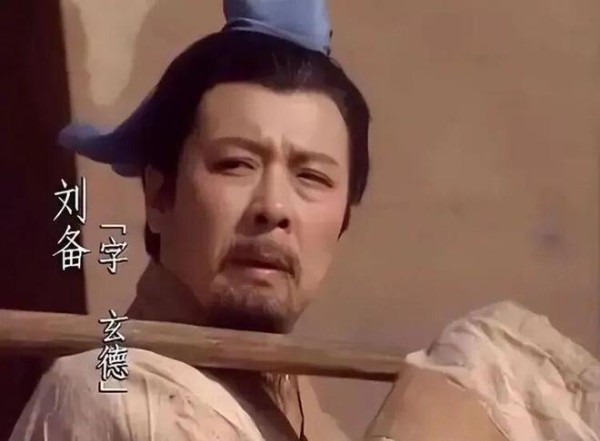 国内知名男演员，已任高校校长