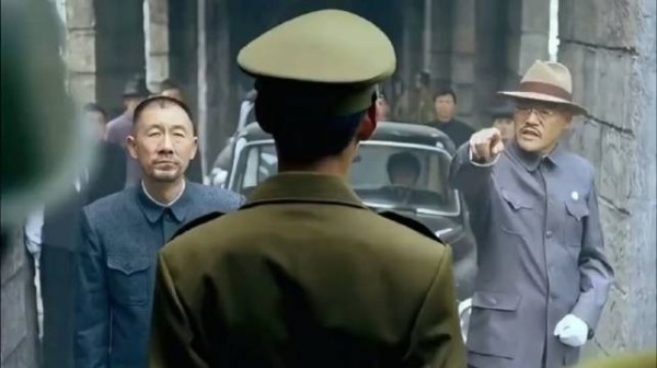 一代枭雄：胡前宽到底是什么级别，竟然一个电话让毛人凤退让三分