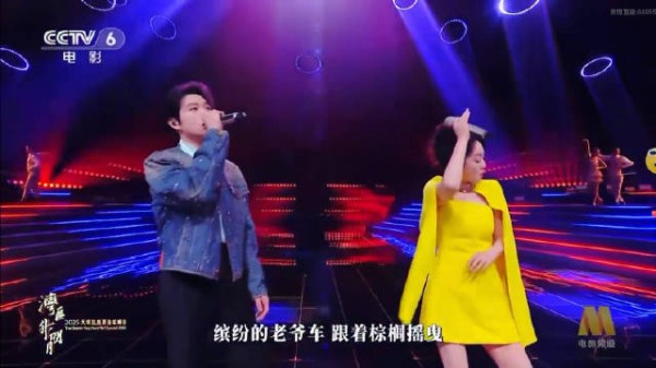 这一段是真的看一次笑一次…下次不如让大勋在邓超、刘敏涛和闫妮中间唱