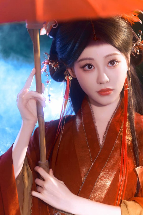 祝绪丹化身暗夜修罗！一袭红衣执伞危险又迷人