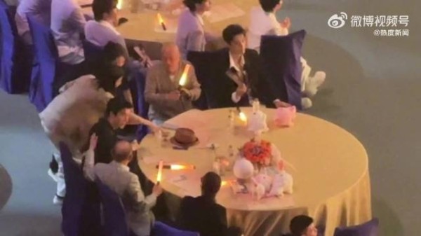 王力宏给肖战夸害羞了