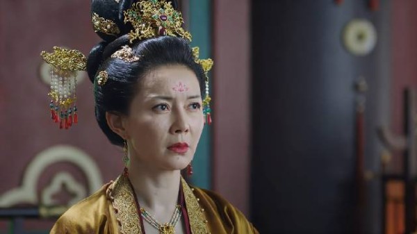 宁安如梦：太后喊人处治妖妃，下秒看到进门的人，秒懂皇宫要乱了