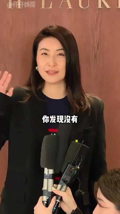 郭晶晶身价过亿鲜戴珠宝,霍启刚揭秘国民偶像低调内情