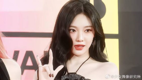 美出新高度，红毯宁宁鲨疯了｜宁艺卓