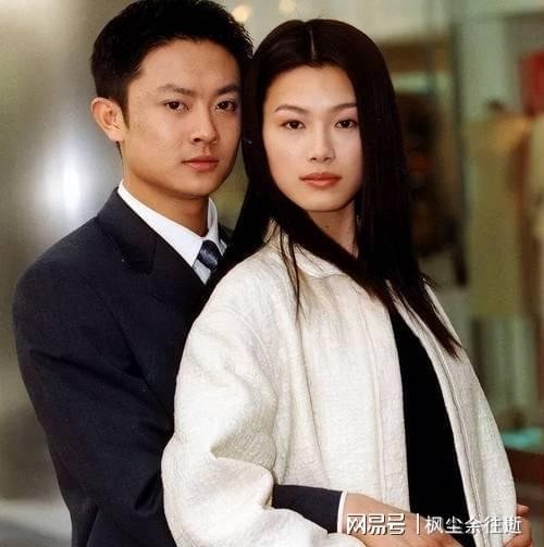 印小天于娜同框！23年过去，于娜身材发福，印小天难掩岁月痕迹