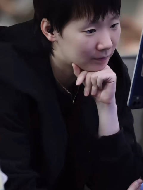 王曼昱印度走失引担忧，队友提醒注意安全