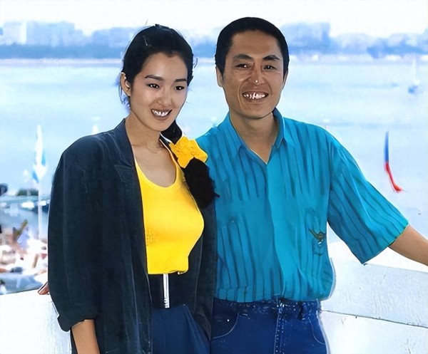 向太揭巩俐分手真相：张艺谋不愿结婚，她哭着离开，他痛哭在日本