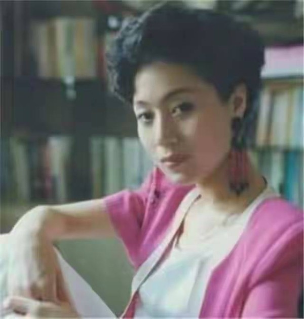 她是黄梅戏最美女演员！