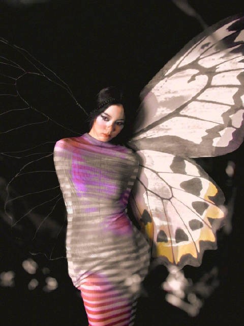 欧阳娜娜谈吸引力法则,称白日梦激发无限可能