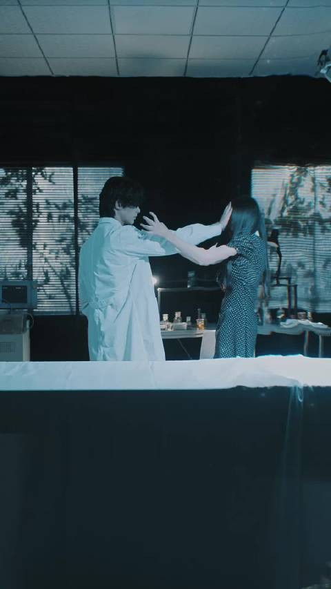 短剧《这个法医有点冷》质感媲美韩剧,服化道配置升级引热议