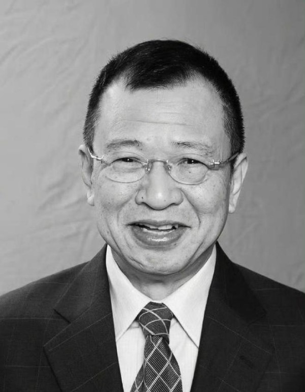 81岁冯淬帆去世,曾悼念许绍雄时自曝已病入膏肓,苟延残喘的活着