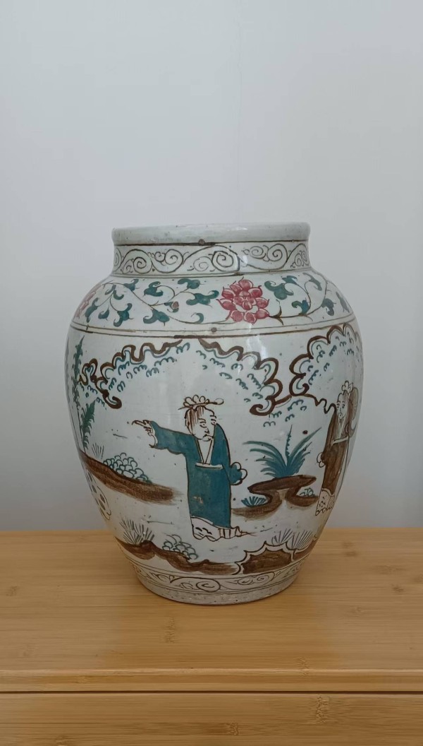 五彩对弈人物纹罐：明代五彩的市井风情与工艺密码