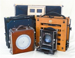 各类大画幅相机。