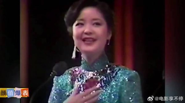 女神邓丽君出口就是段子,台下费玉清笑到合不拢嘴!在逃相声演员