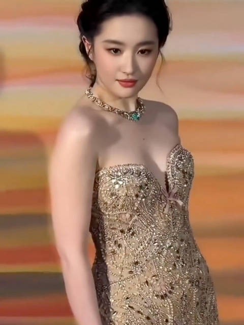 神仙姐姐刘亦菲气场全开,太美了吧