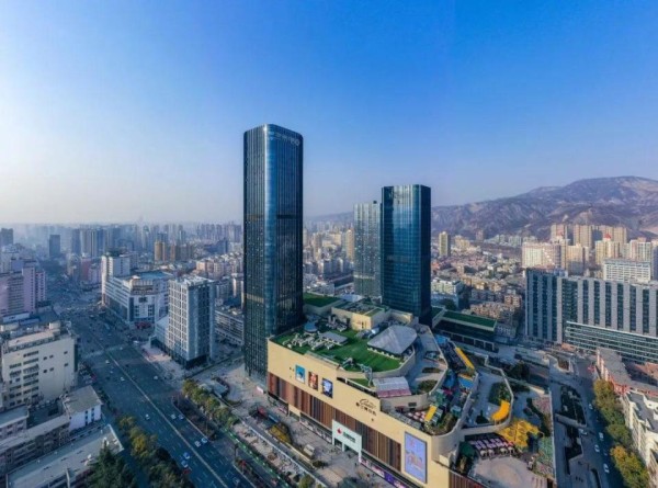 一场商场的变革：打造二次元潮玩文化街区