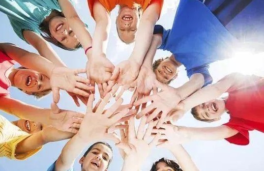 培养孩子社交能力的亲子游戏 适合提升孩子社交能力的亲子游戏