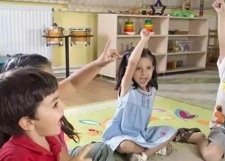 培养孩子社交能力的亲子游戏 适合提升孩子社交能力的亲子游戏