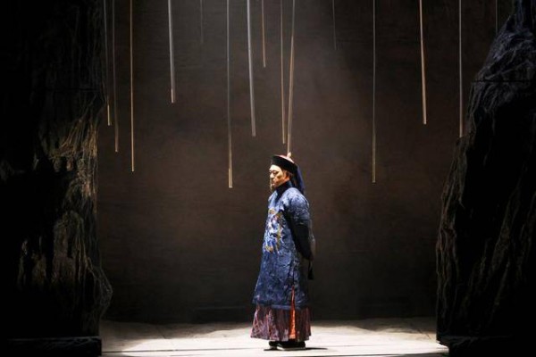 何冰:演“四好”郑板桥,最想突出一个“难”字