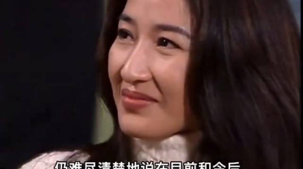 61岁关咏荷听歌落泪，张家辉演唱感动众人