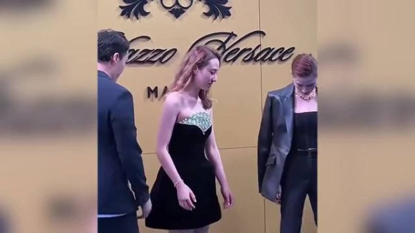 港媒曝何超云新恋情，被男友搂着现身生日趴 三个月前才与消防员分手