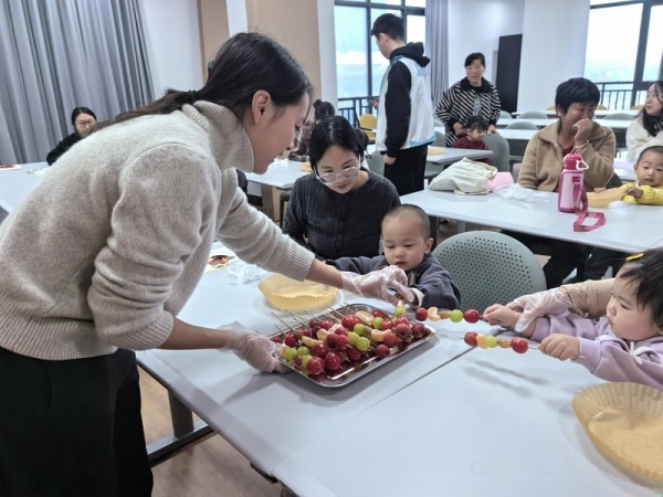 立冬暖聚 童享欢乐