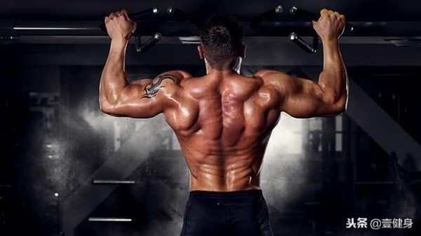 其实健身很简单,按照这4个步骤,练一年让你达到健身3年的水平!