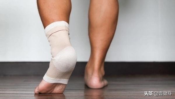 其实健身很简单,按照这4个步骤,练一年让你达到健身3年的水平!